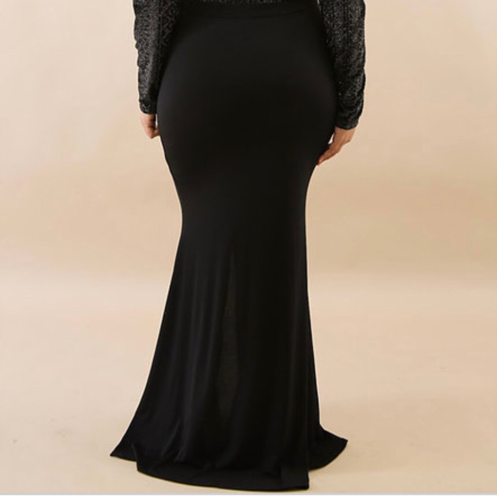 Clothing - Picture 6 of 6